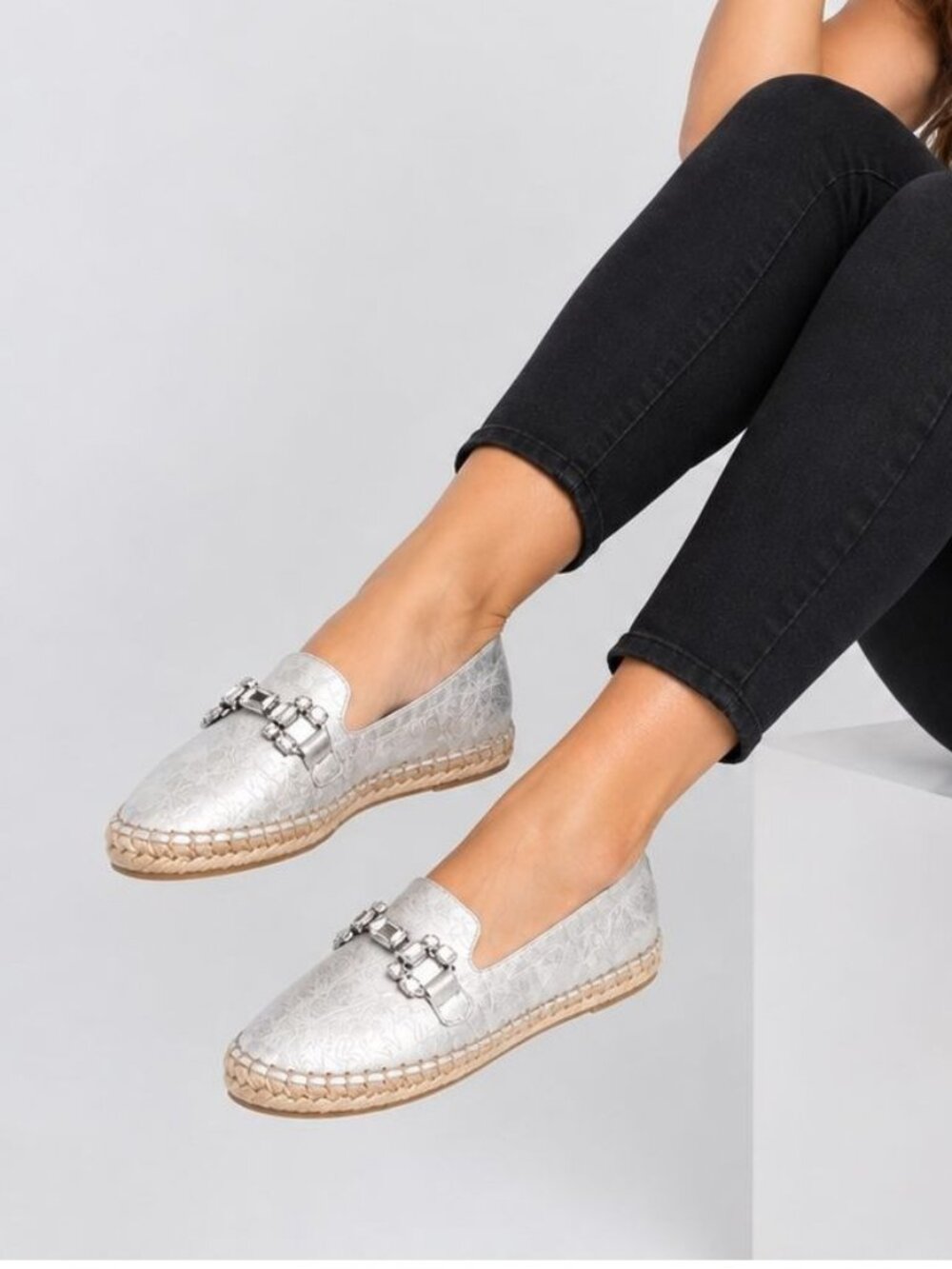 Maypol Spain Womens Silver Leather Espadrilles Loafer Shoes US 10 Crystal Buckle
